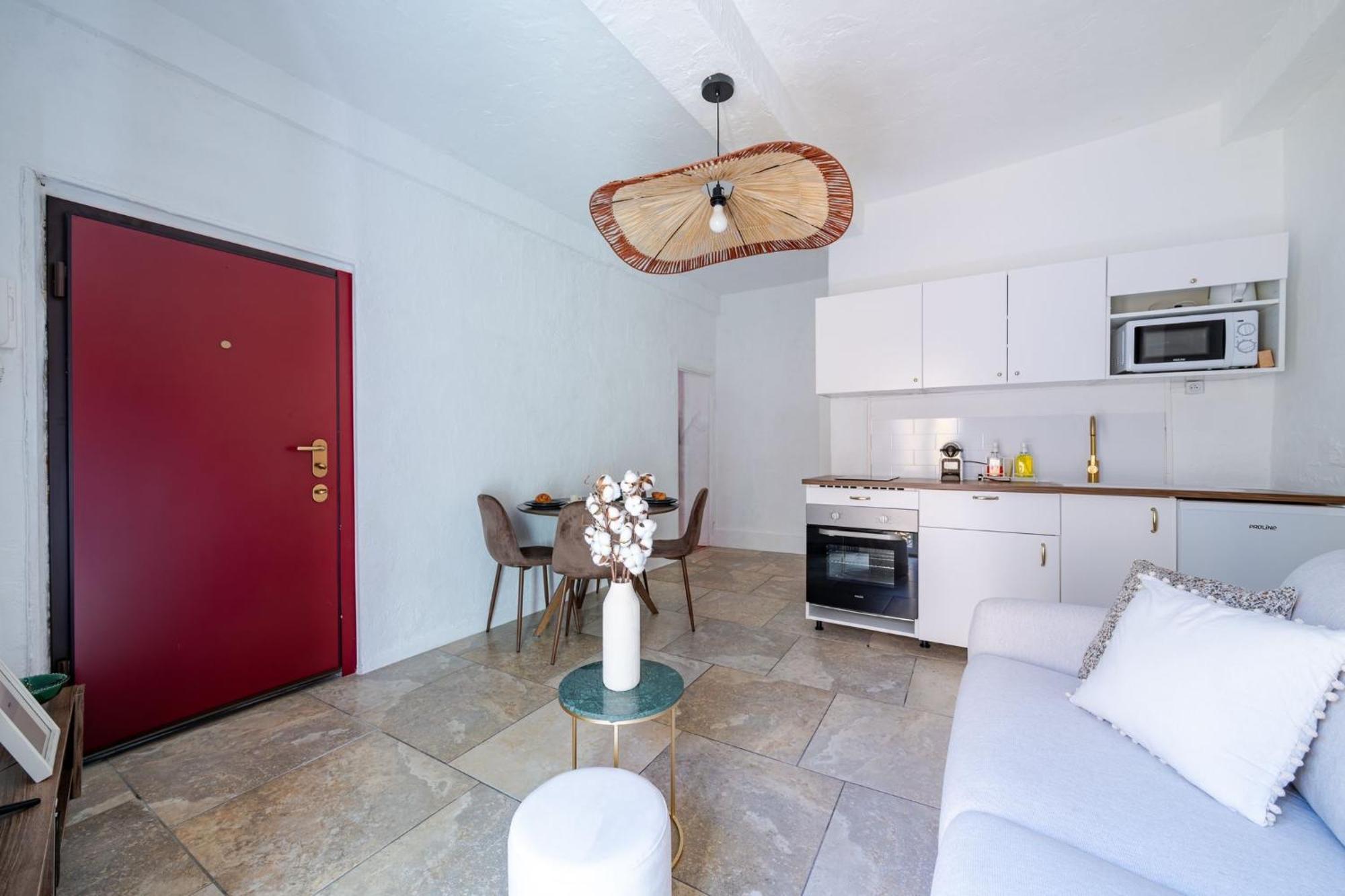 Charmant Appartement 2P Au Coeur Du Vieux Nisa Exterior foto